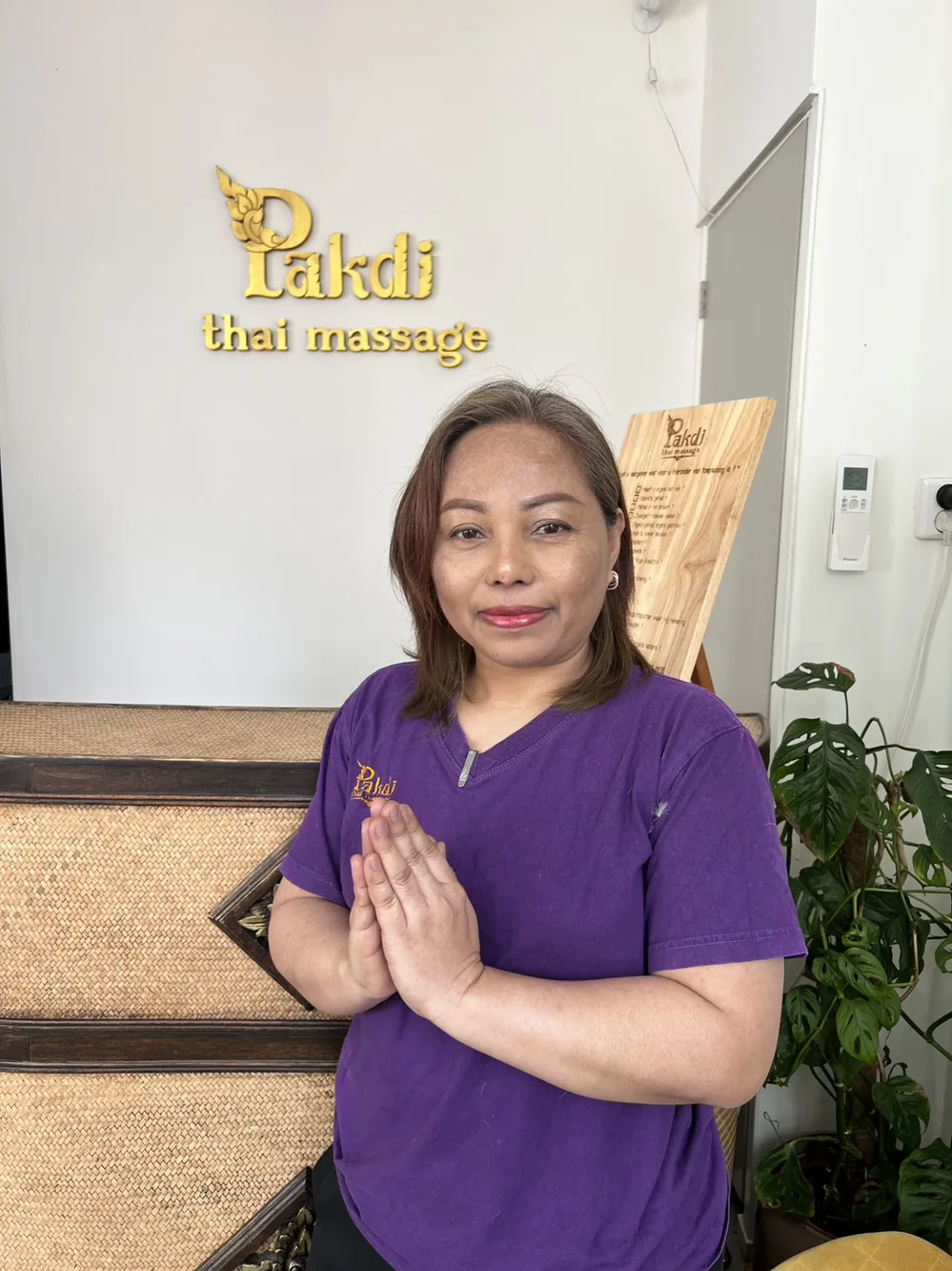 Chonnakarn van Pakdi Thai Massage